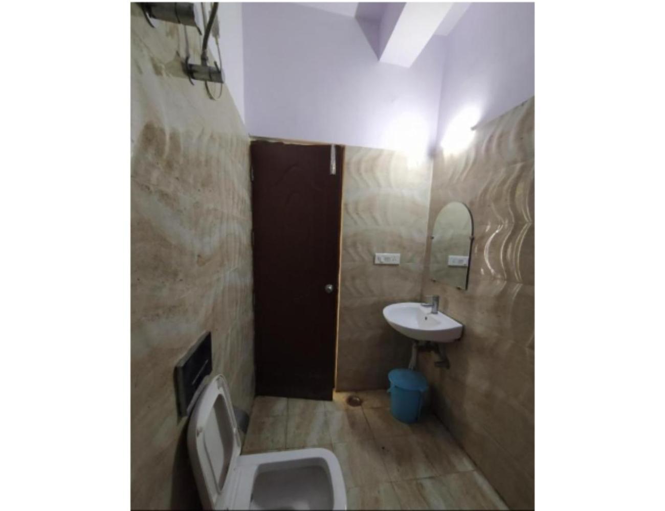 Hotel Super Mall Residency, Массури Экстерьер фото